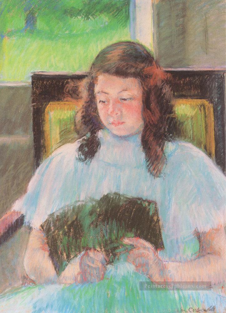 Jeune fille lisant les mères des enfants Mary Cassatt Peintures à l'huile